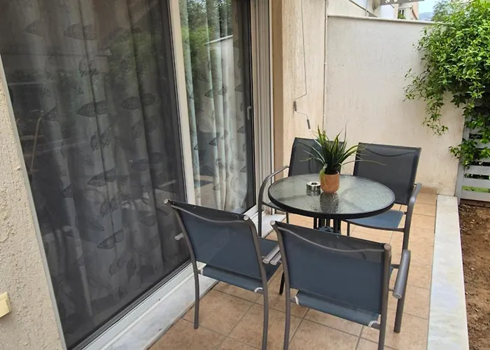 Eretria Apartments Fm14
